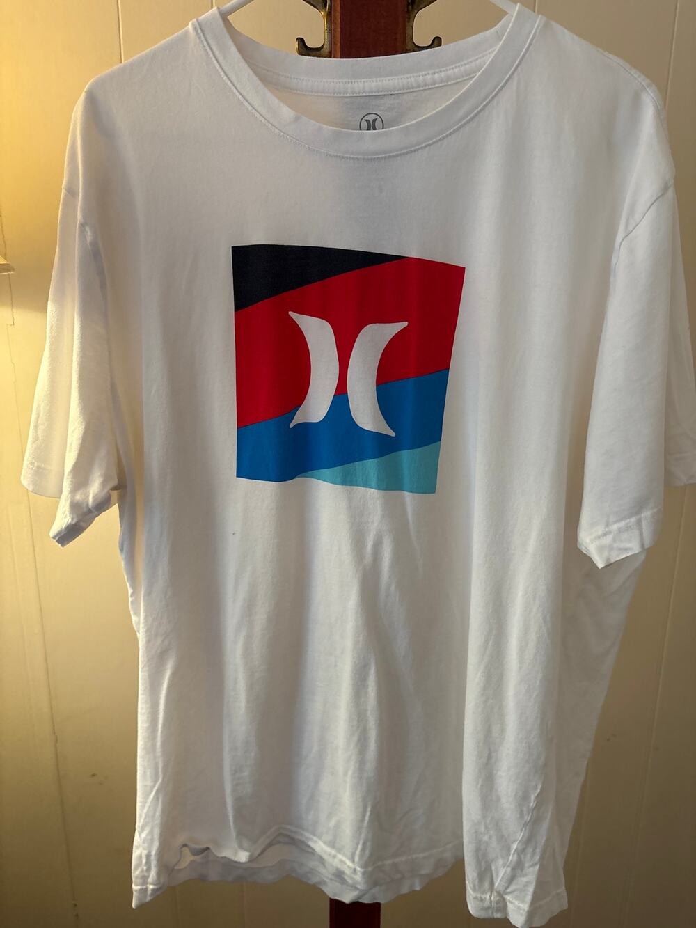 White Hurley  Logo Tee Shirt XL NWOT